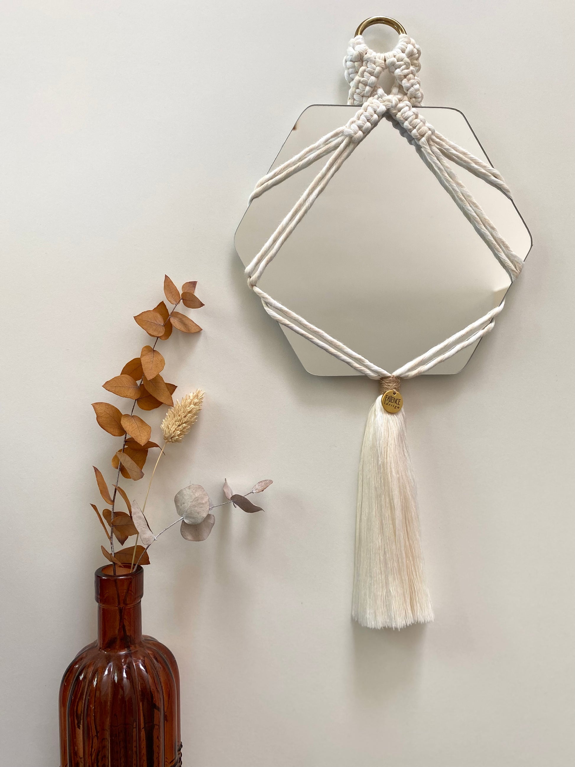 Cours de macramé individuel à Saint-Vincent-de-Boisset, près de Roanne.